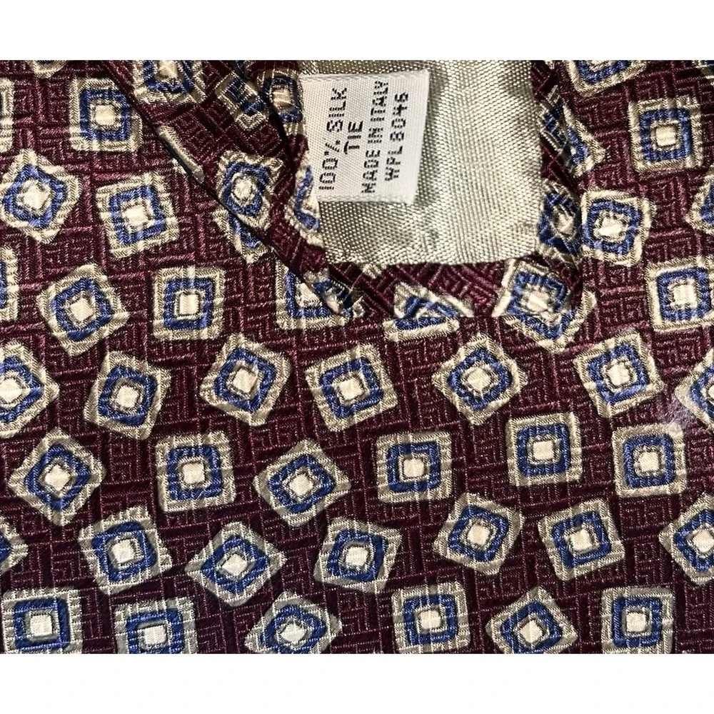 Christopher Hayes Silk Tie Mens Burgundy Blue Geometric Diamond Necktie Italy